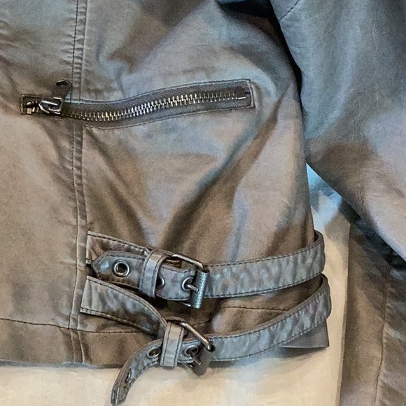 Gray moto jacket - Picture 4 of 8